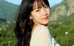 网吧给20岁口直男